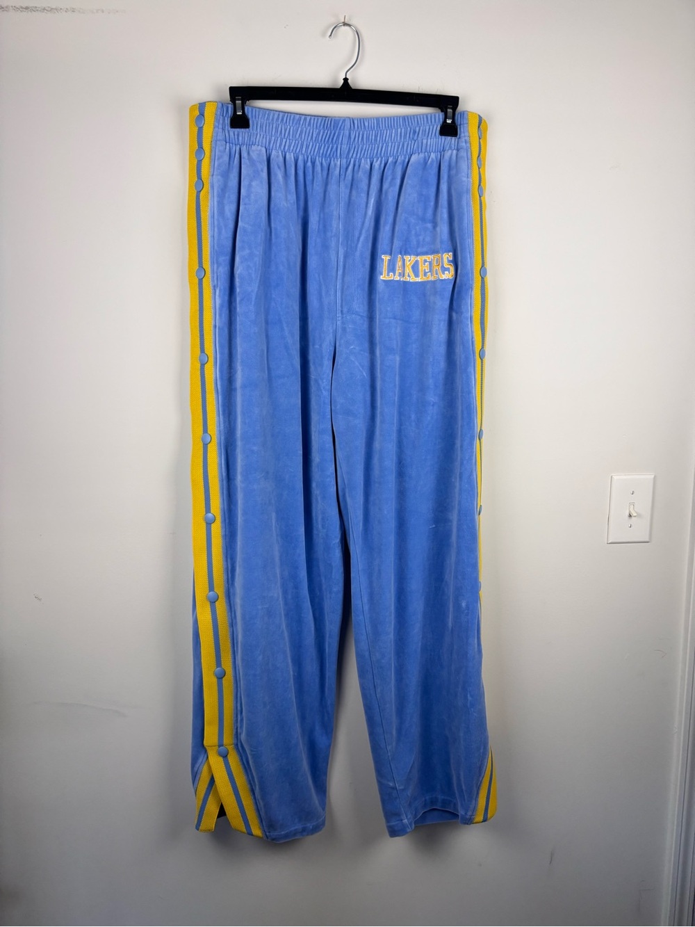 VTG G-III Mens XXL MPLS Lakers Velour Tear Away Pants Minneapolis Throwback Y2K
